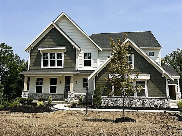 2466 Bent Grass Dr, Dayton, OH 45431