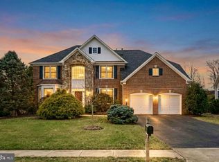 9084 Acadia Park Dr, Bristow, VA 20136