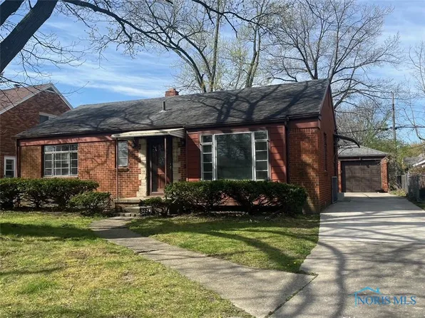 3024 S Byrne Rd, Toledo, OH 43614