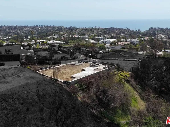 16021 Anoka Dr, Pacific Palisades, CA 90272