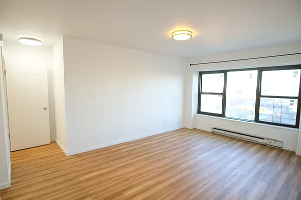 Rented by Bohemia Realty Group | media 14