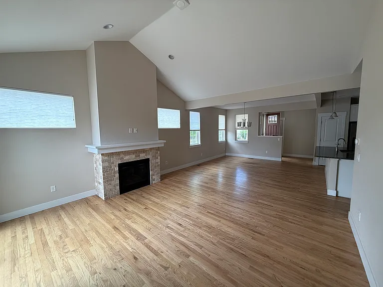 2841 Cascade Creek Dr — Photo 4