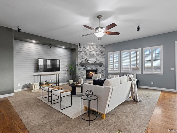 4th image of 8275 S Country Club Parkway