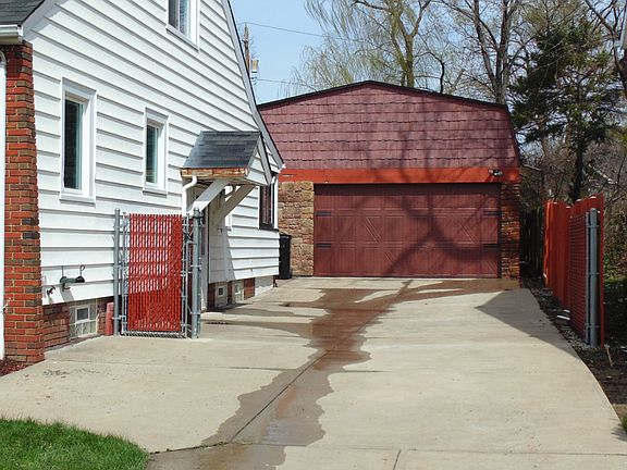 Custom Garage and new drive