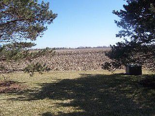 2nd image of 1686 Foxwood Dr