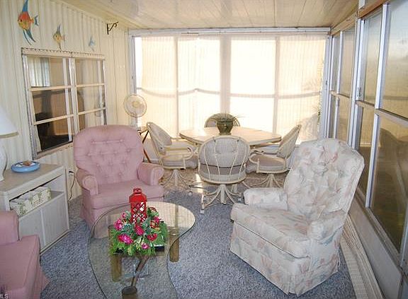 3rd image of 20541 Garden Dr