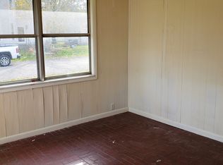216 S West St, Alexandria, IN 46001
