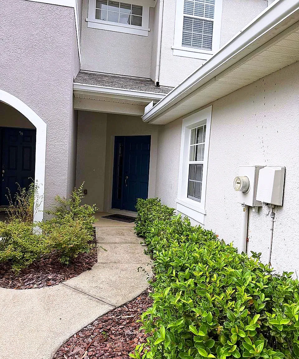 2 bed, 2.5 bath, 1278 sqft, $2,000 — Photo 1