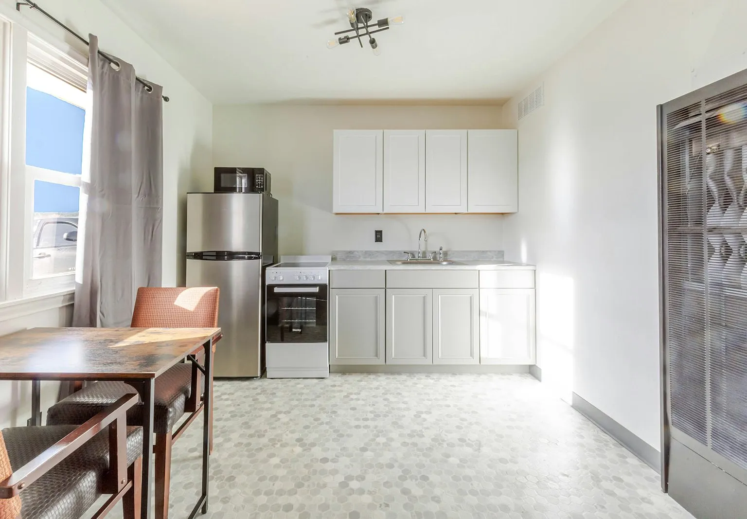 3737 Sturgis Road, Unit 1 Bedroom Unit — Photo 1