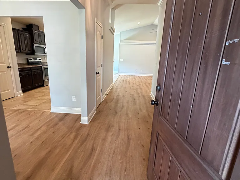 5563 Tucker Cir — Photo 3