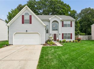 828 Sheffield St, Hampton, VA 23666