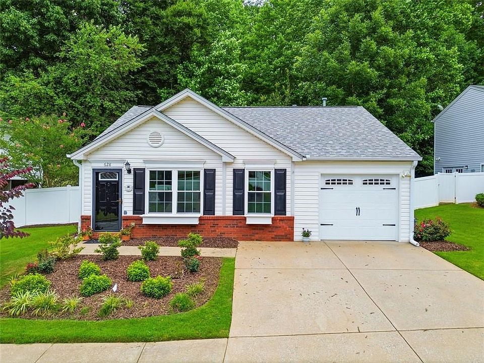 1st image of 628 Spanish Oak Dr