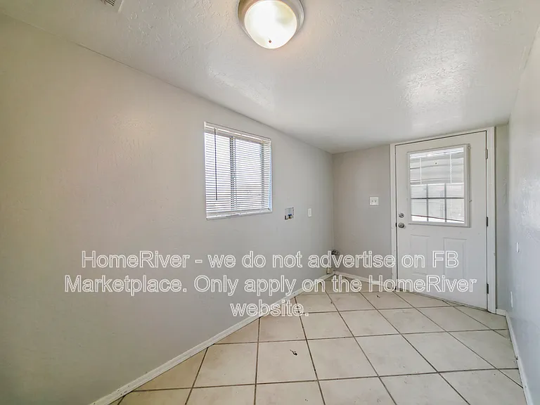 11211 W Missouri Ave — Photo 8