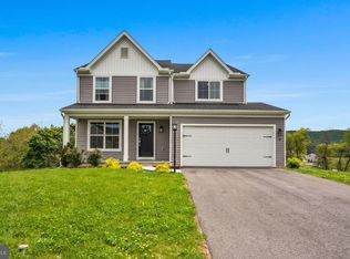 8 Weston Cir, Duncannon, PA 17020