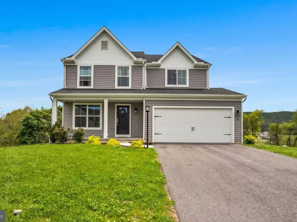 8 Weston Cir, Duncannon, PA 17020