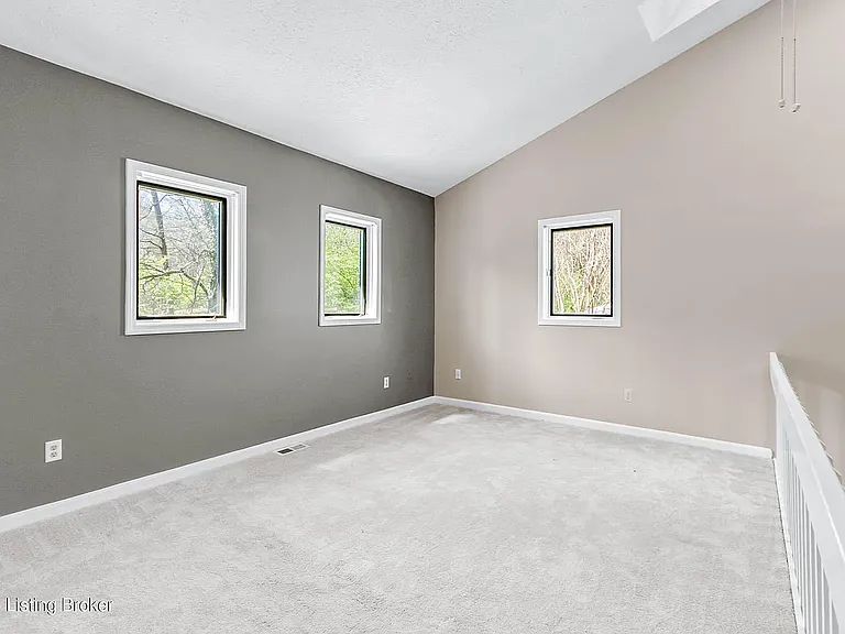 423 Ledgeview Park Dr — Photo 17