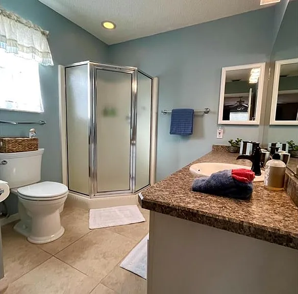 1314 Corona Ave — Photo 17