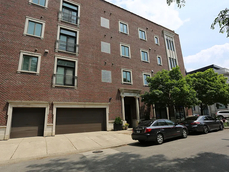 2401 N Janssen Ave #408 — Photo 17