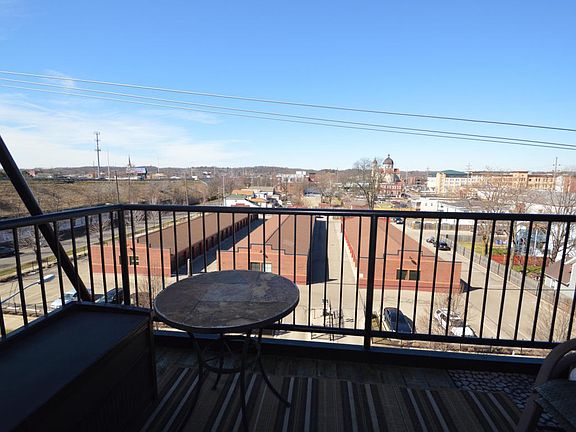 4th image of 600 Broadway Ave NW APT 424