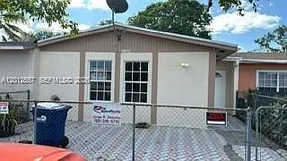 21331 NW 39th Ave Photo 1