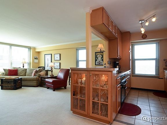 Kitchen/Living Room