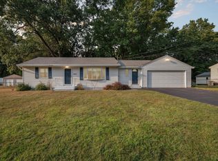 1525 Jonathon Dr, Portage, MI 49002