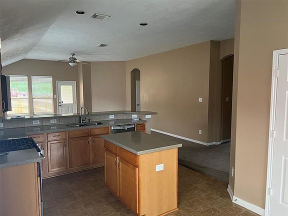 5th image of 18722 Cluster Oaks Dr