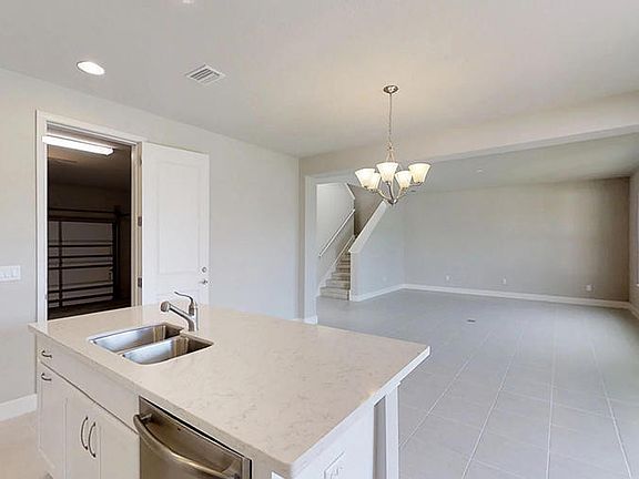 3rd image of 6817 Forkmead Ln