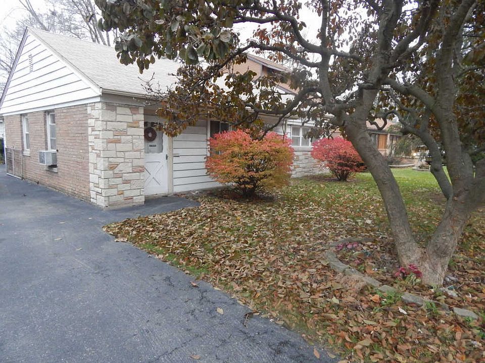 1st image of 112 Sauk Trl