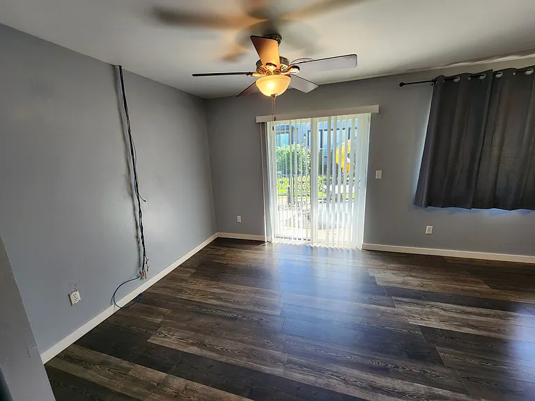 14705 Meadow Rd — Photo 5