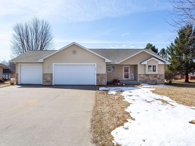 634 Jefferson St, River Falls, WI, 54022