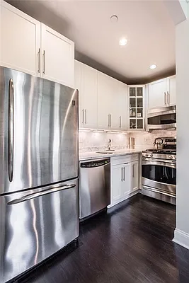 Sold by Gad Realty NYC LLC | media 9