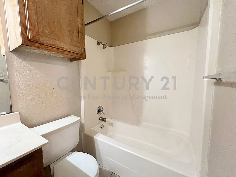 929 W Hickory St #A-15 — Photo 20
