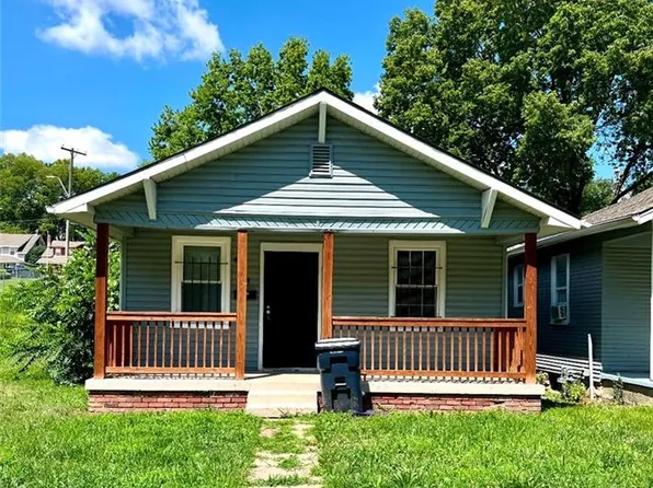 4144 Flora Ave, Kansas City, MO 64110