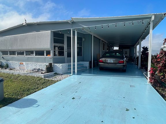 3rd image of 644 Tortugas Dr