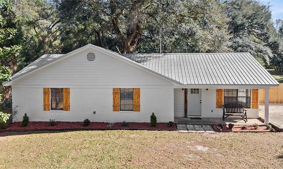 1st image of 23774 Grant Dr