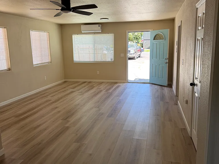 315 Freeman St #B — Photo 3