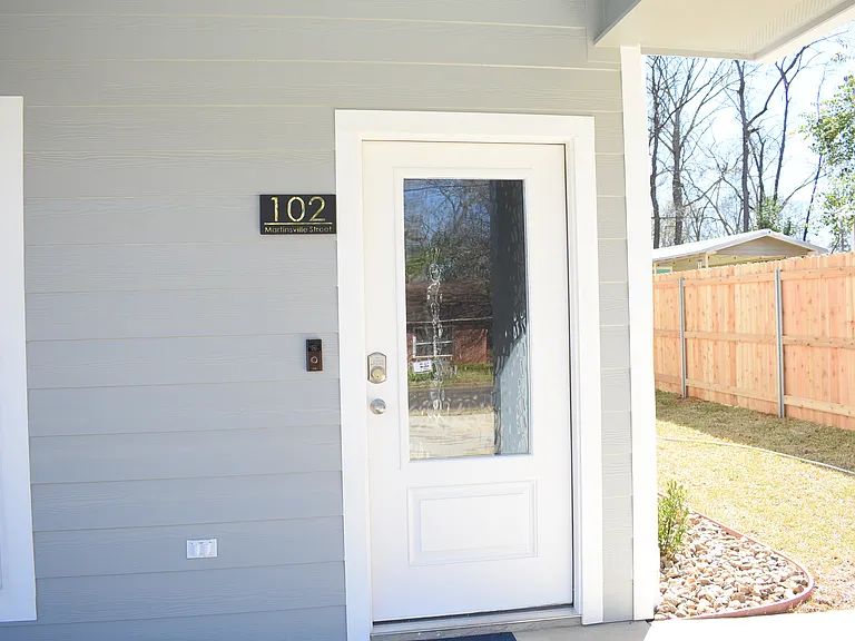 720 Martinsville St #102 — Photo 3