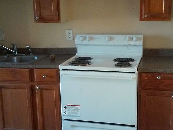 3rd image of 3543 Highland Ave