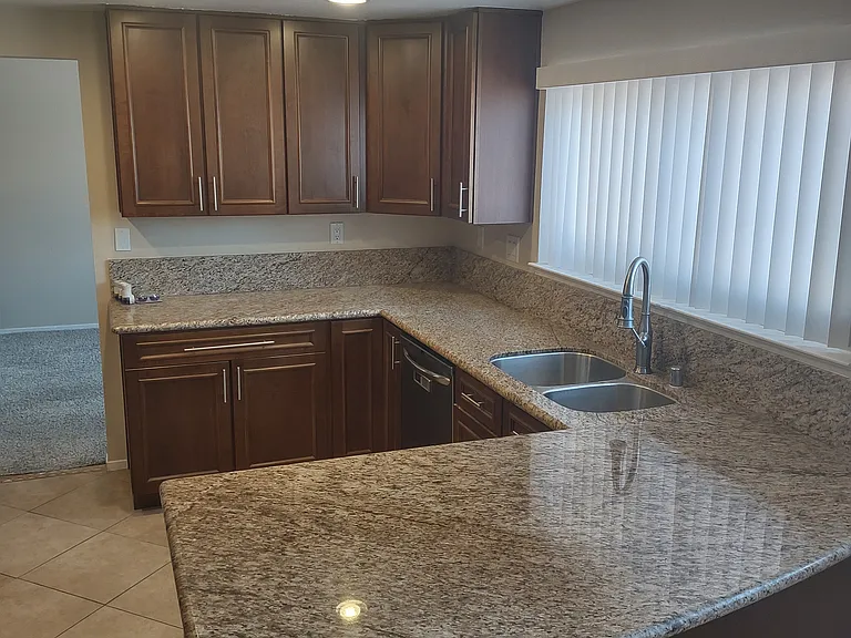322 Esquina Dr — Photo 9