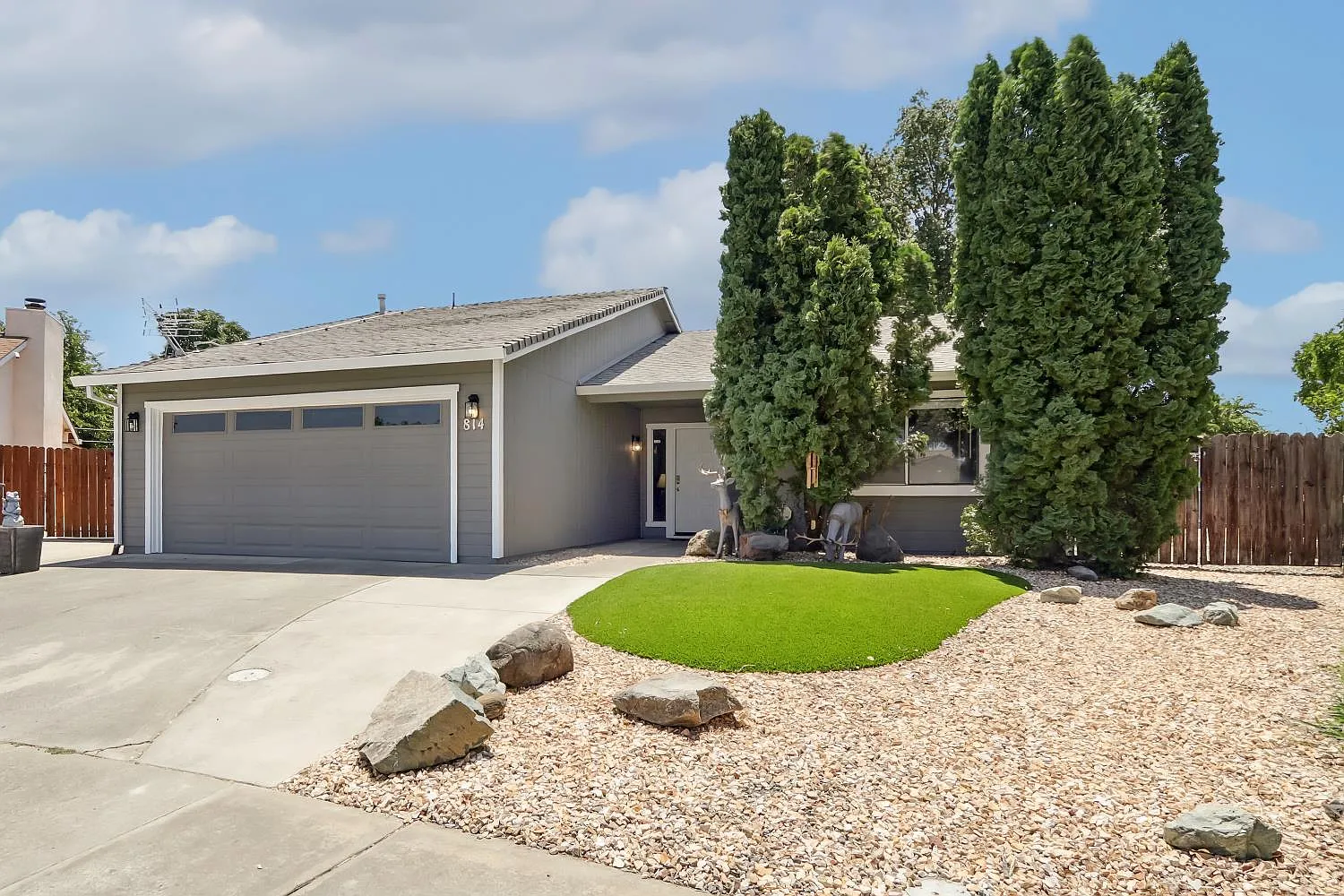 814 Sun Ray Ct photo 1