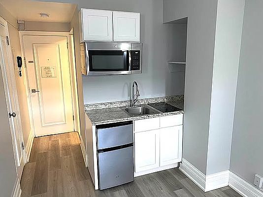 1st image of 240 W 73rd St APT 511