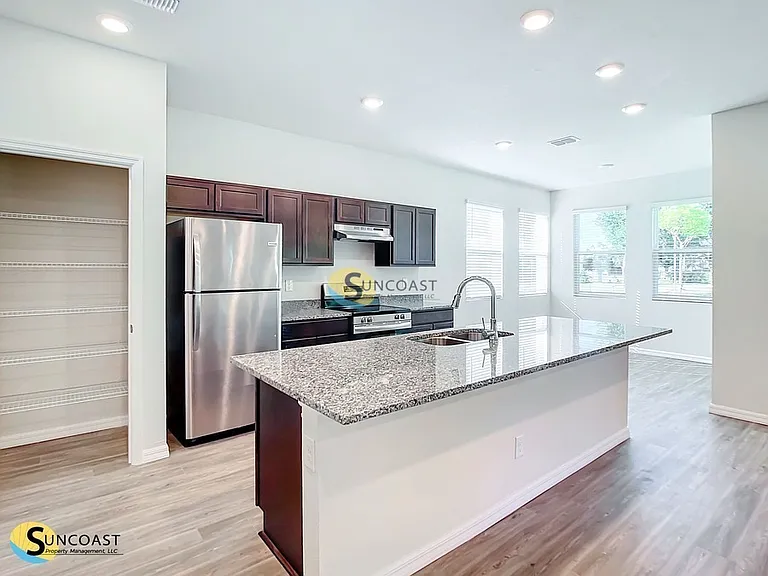 585 Marion Oaks Pass — Photo 10