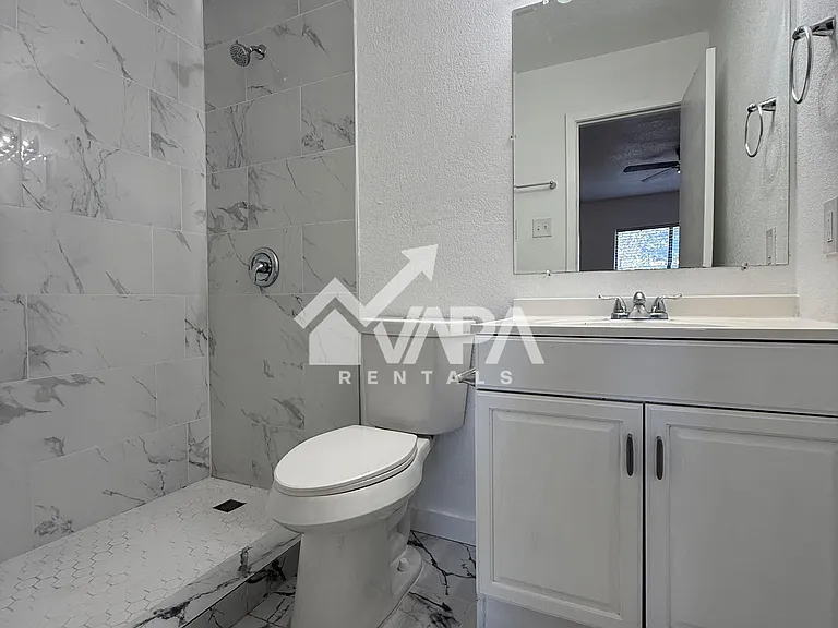 7106 Sunlit Trail Dr — Photo 9