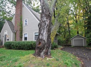 8 W Jefferson Rd, Pittsford, NY 14534