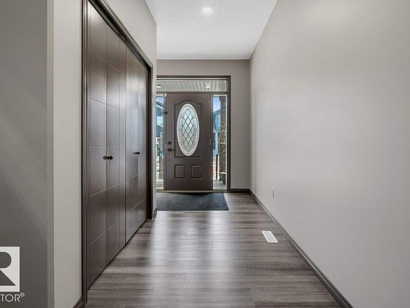 2nd image of 820 177th St SW