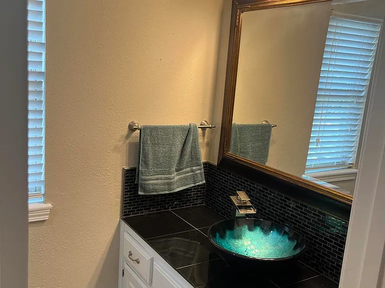 2720 N Loma Linda Dr #B — Photo 16