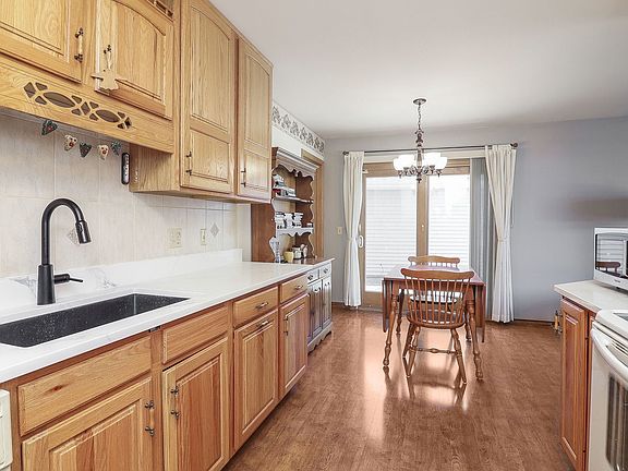 5th image of 115 Beauwick Dr