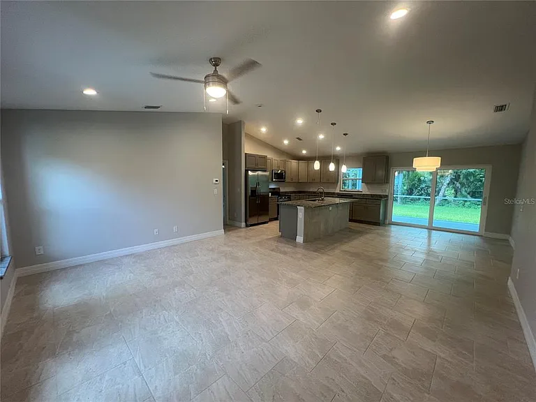 2451 Waller Rd — Photo 2