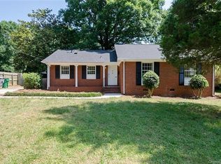 2223 Highlawn Dr, Charlotte, NC 28212
